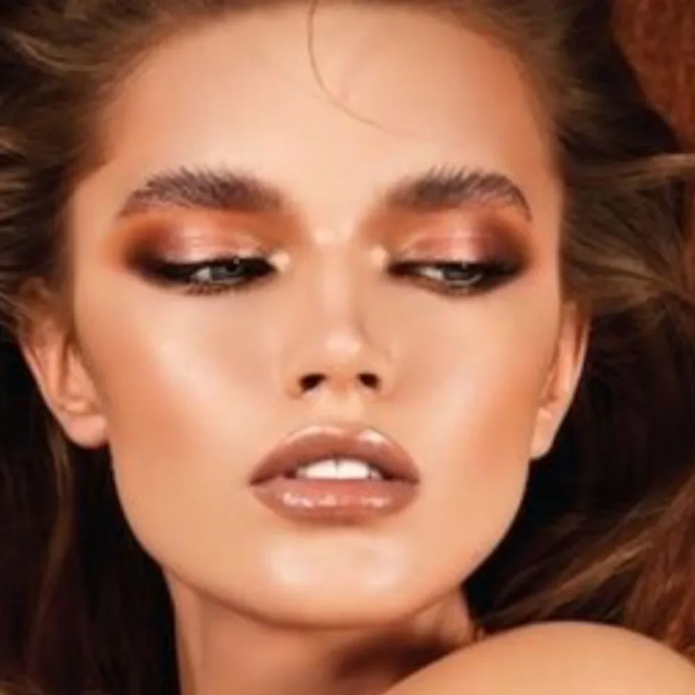 Natasha Denona Cupid Eyeshadow Palette 3 velvety matte + 2 dazzling metallics
